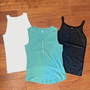 GAP Lot of 3 Women's size M Cotton Modern Tank Top Green Henley, Black, White